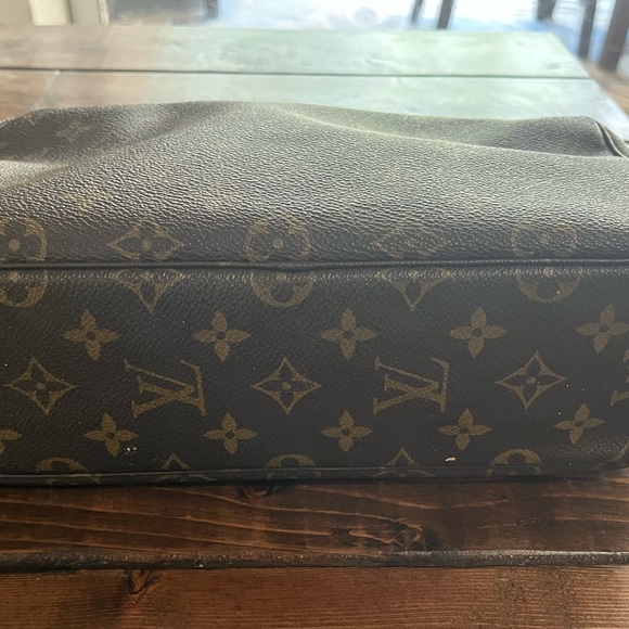 Vintage Louis Vuitton Trousse Toiletry 28 -Pre date code use - Picture 2 of 15